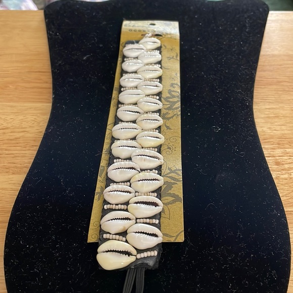 😀 ANKLET (8”) NEW BOHEMIAN GIRL ACCESSORIES COWRIE SHELL GREAT CONDITION - Picture 1 of 7